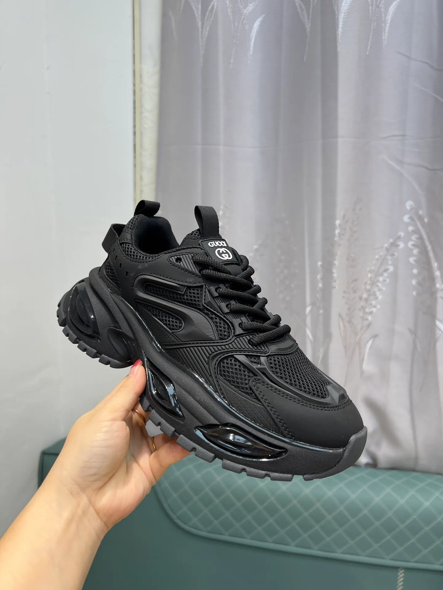 💰¥460 Brand: GUCCI Standard code: 38-44, Material: original material splicing, comfortable and breathable lining, lightweight and wear-resistant sports outsole Style category: men's fashionable casual shoes, running, sports shoes, distinguished luxury brand elements, top luxury